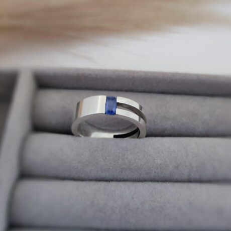 Men Silver Ring With Blue Sapphire