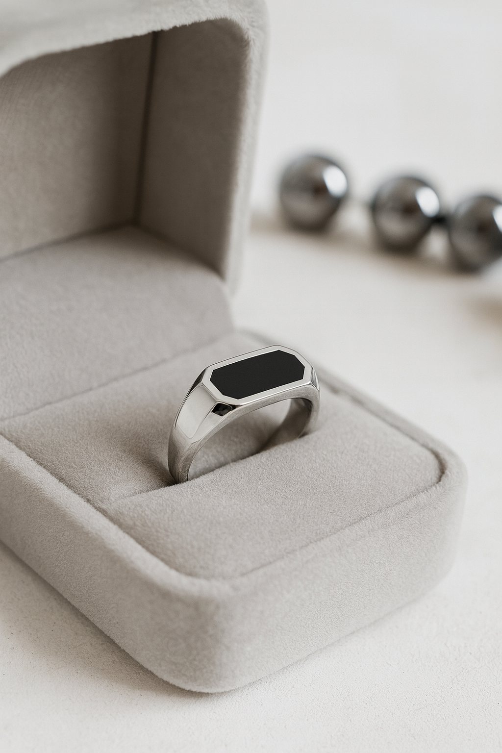 3B84BAC9-D0C3-4710-914B-9B74B6F75857