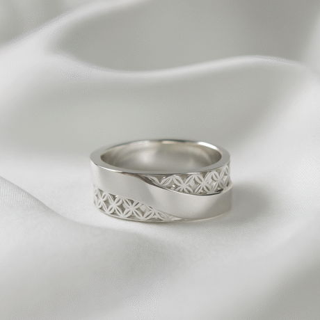 Engraved design Men’s Band Ring